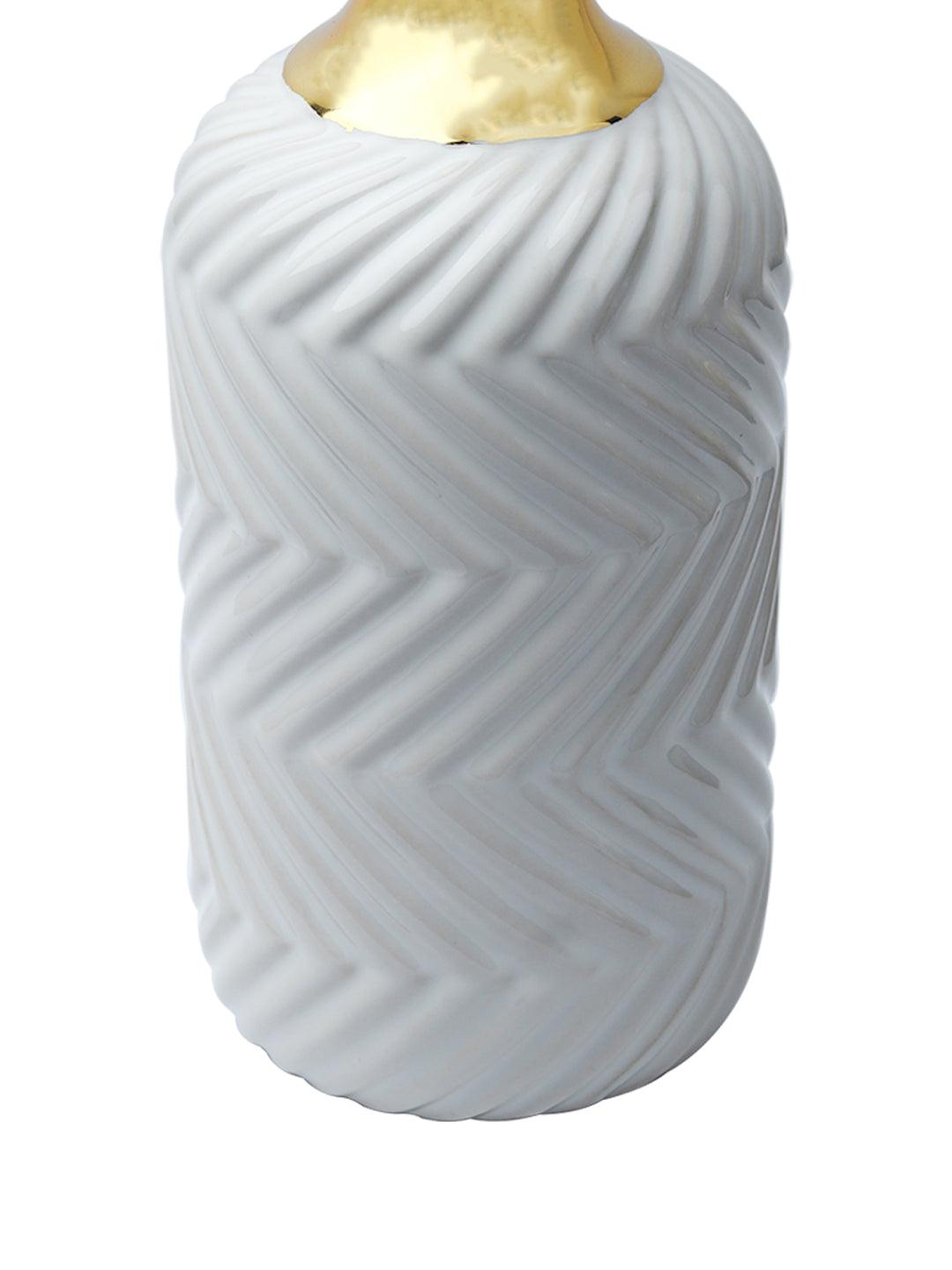 Stylish White Ceramic Vase - MARKET99