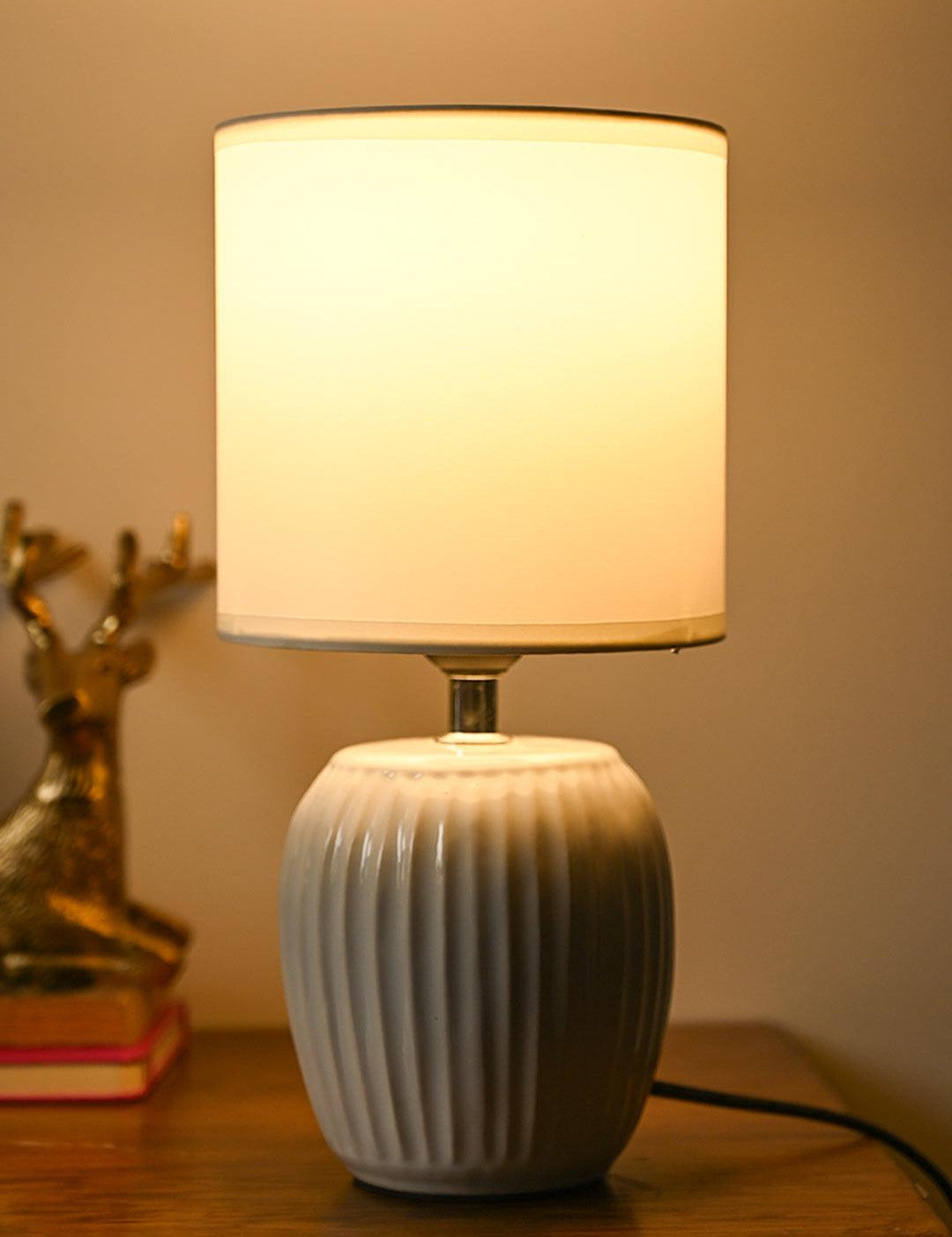 Stylish White Table Lamp - MARKET99