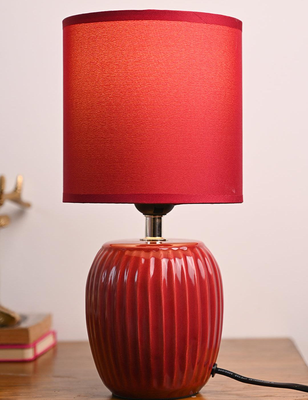 Stylish Red Table Lamp - MARKET99