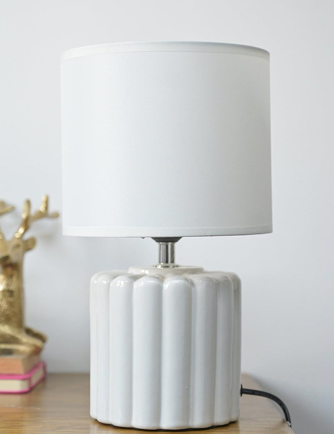 Stylish White Table Lamp - MARKET99