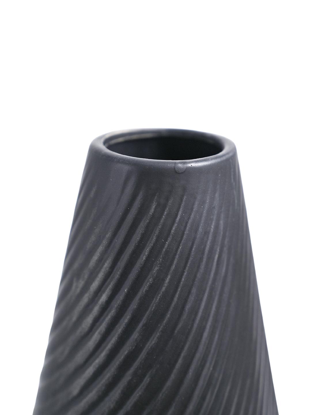 VON CASA Ceramic Black Vase - MARKET99