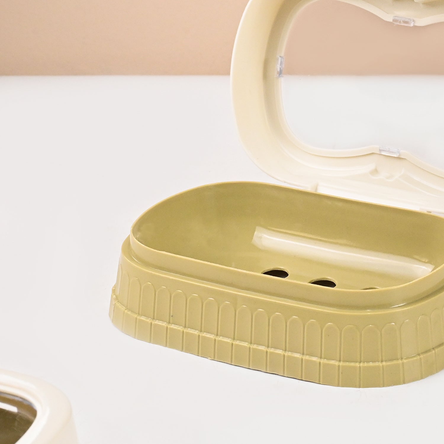 Market99 Plastic White & Yellow Soap Dish - Set Of 2