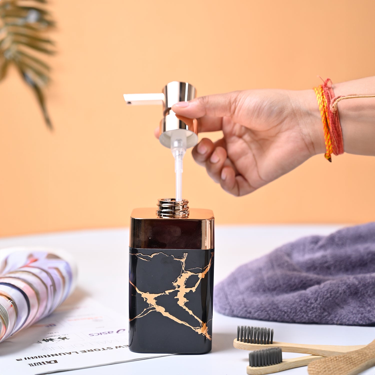 VON CASA Marble Soap Dispenser - Black