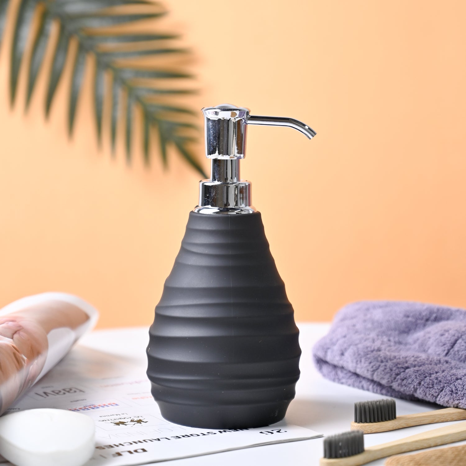 VON CASA Black Soap Dispenser
