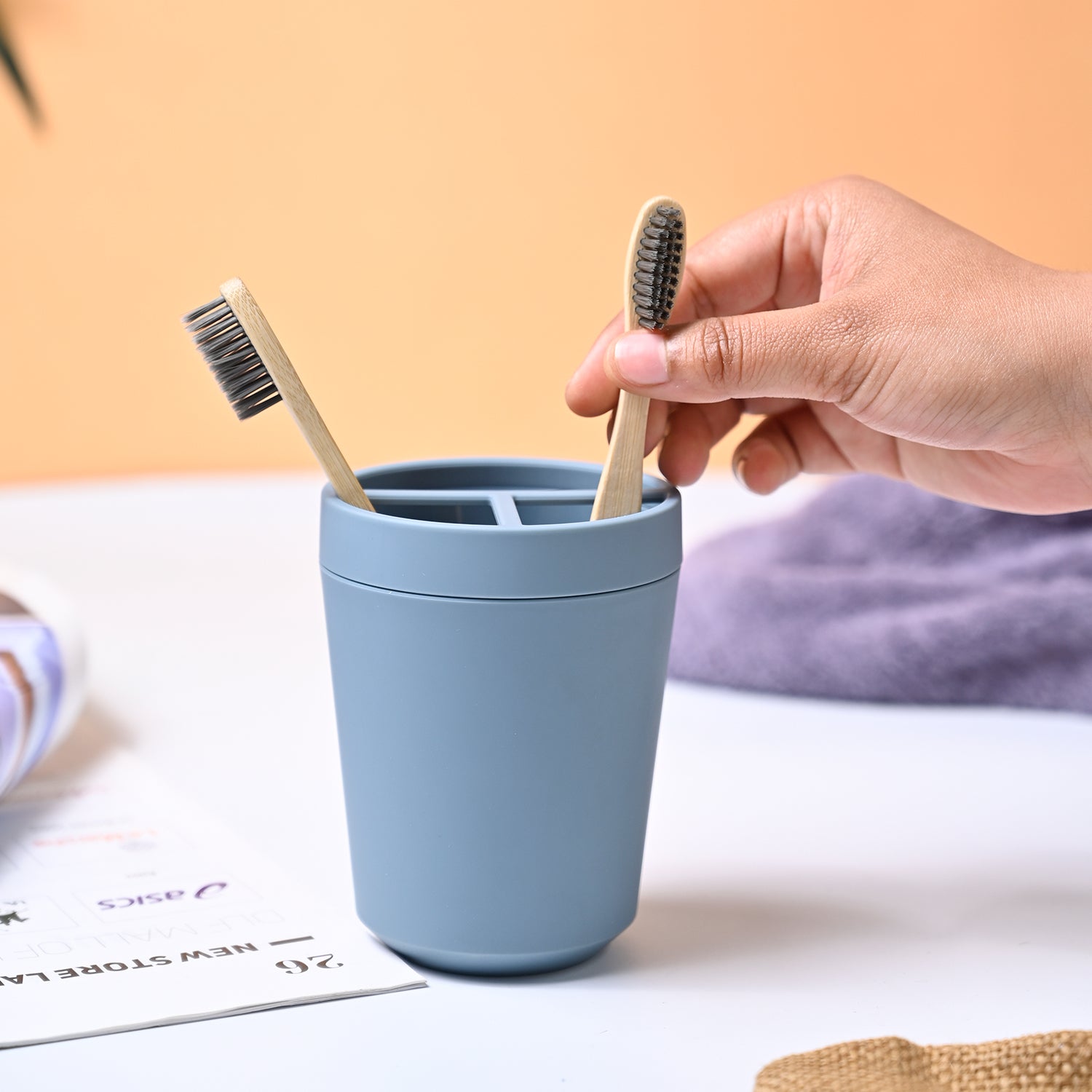 VON CASA Blue Plastic Toothbrush Holder