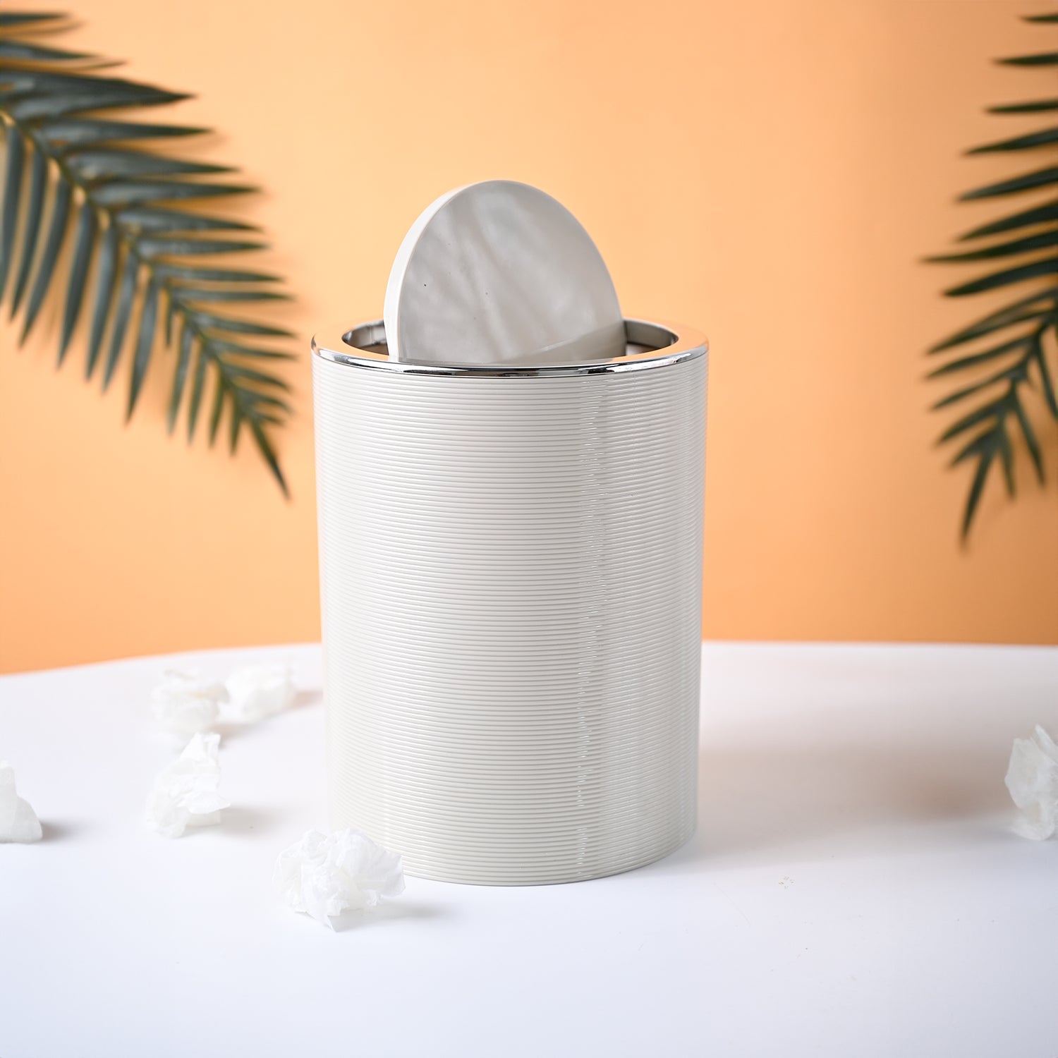 VON CASA Plastic Dustbin