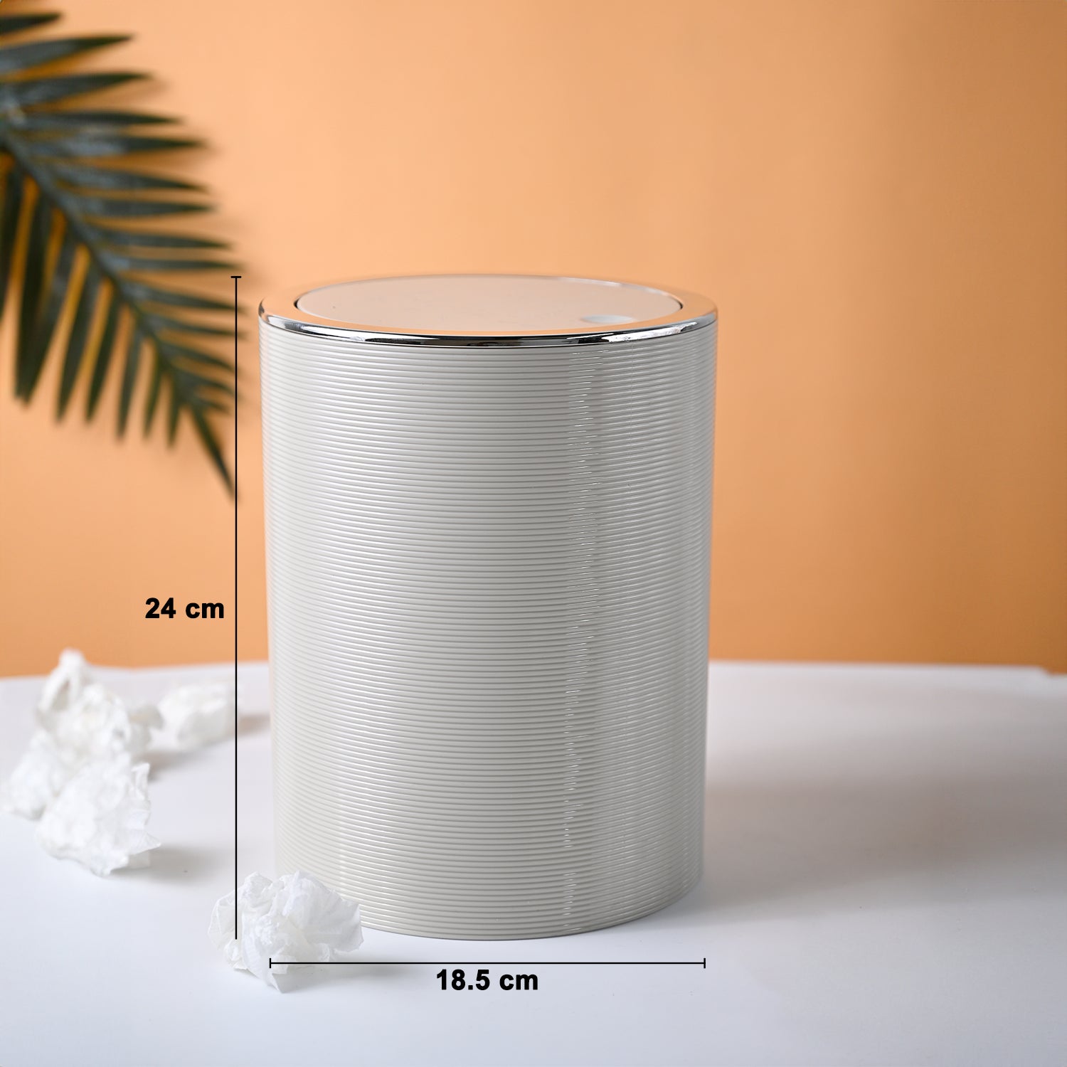 VON CASA Plastic Dustbin
