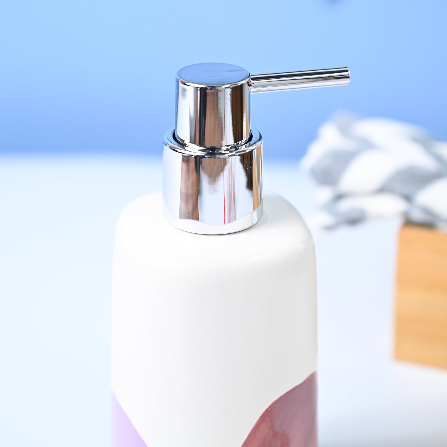 VON CASA 'Off White & Asymmetric' Soap Dispenser - 360mL