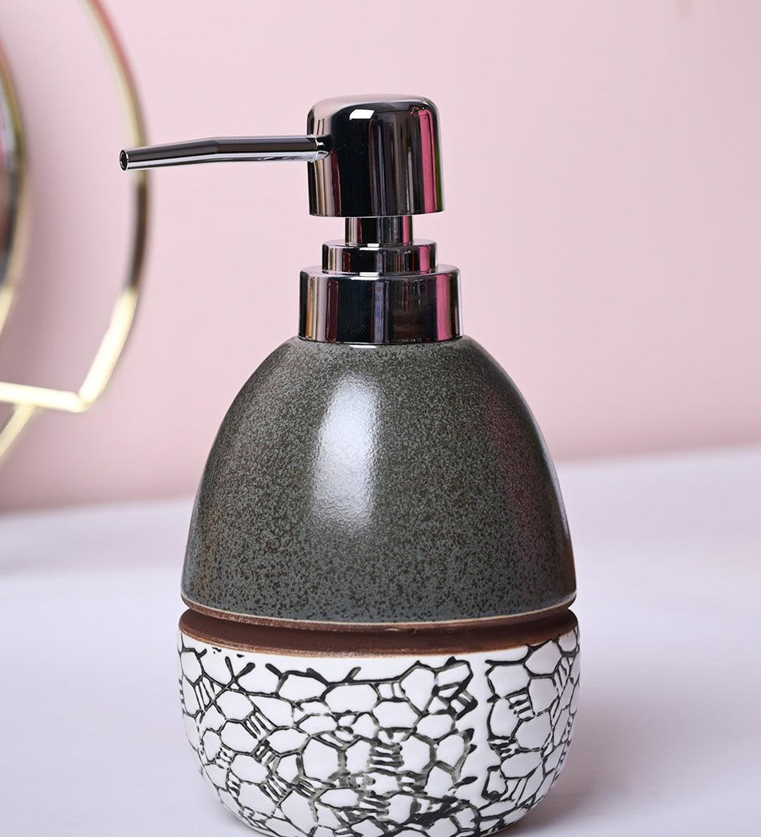 Coastal Blue & White Ceramic Soap Dispenser - MARKET99