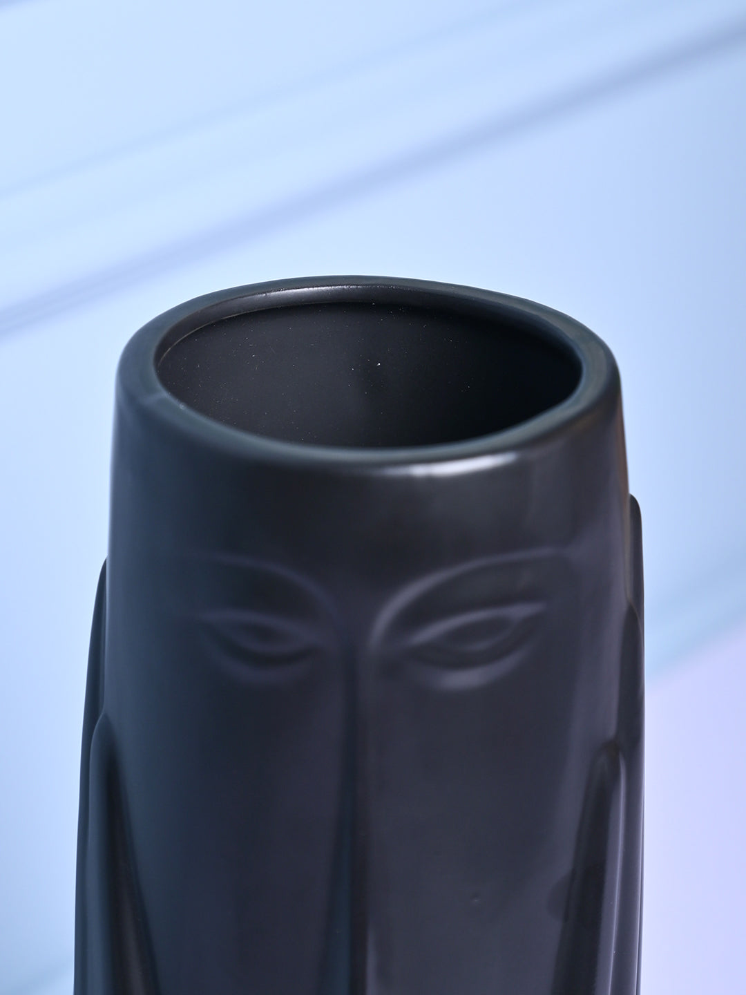 Black Glossy Ceramic Vase - Artistic Elegance - MARKET99