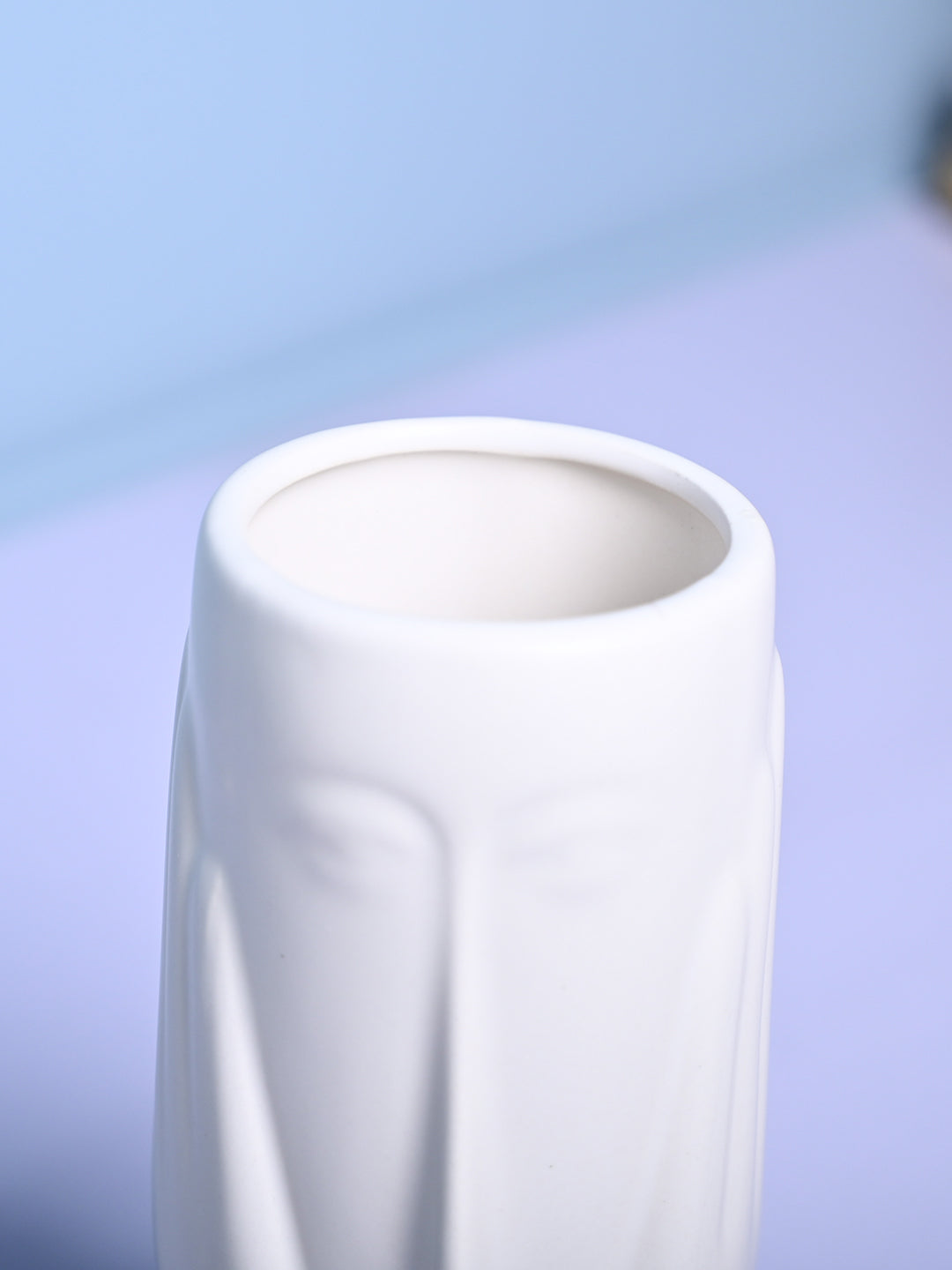 White Glossy Ceramic Vase - Stylish Simplicity - MARKET99