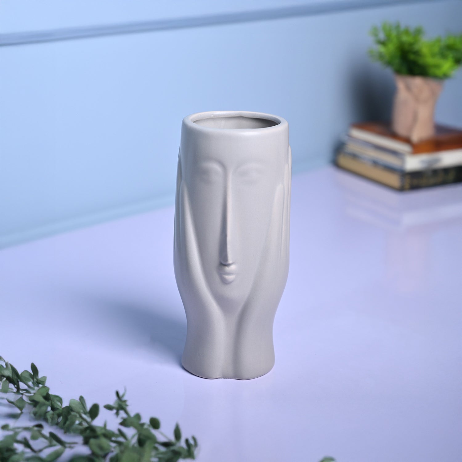 Grey Glossy Ceramic Vase - Contemporary Sophistication