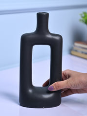 Stylish Black Ceramic Vase - MARKET99