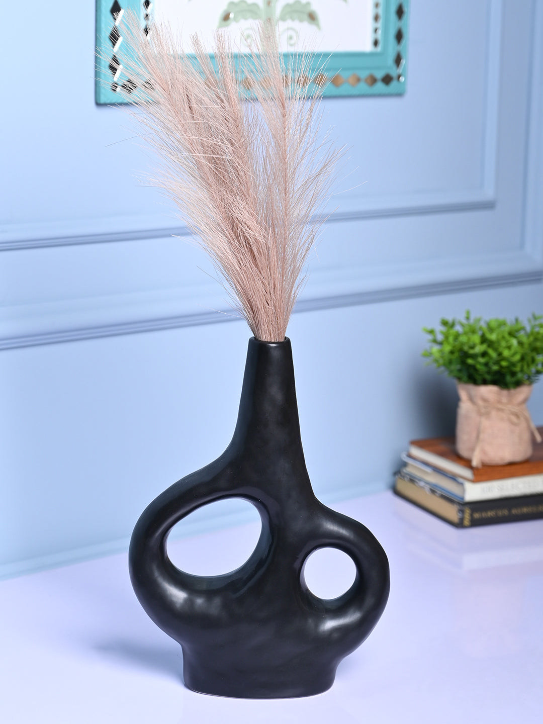 Modern Black Ceramic Vase - MARKET99