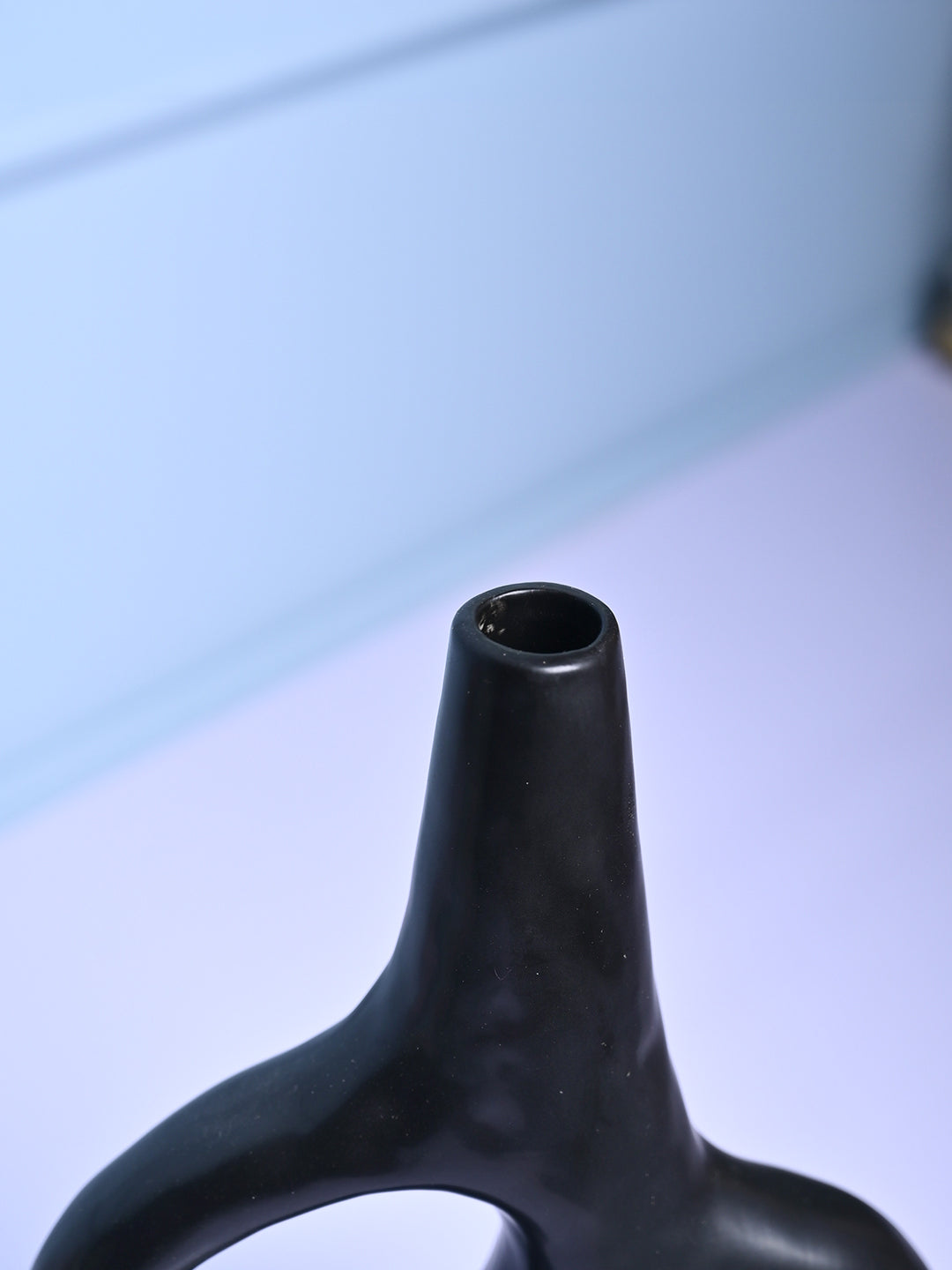 Modern Black Ceramic Vase - MARKET99