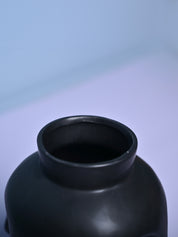 Sophisticated Black Ceramic Vase - MARKET99