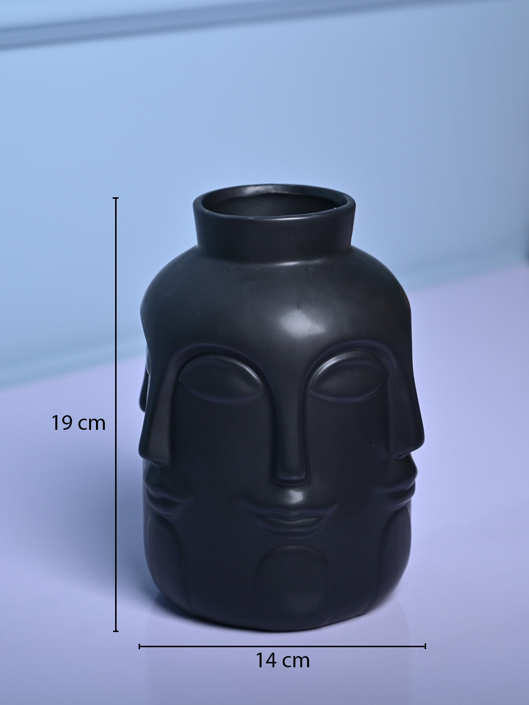 Sophisticated Black Ceramic Vase - MARKET99