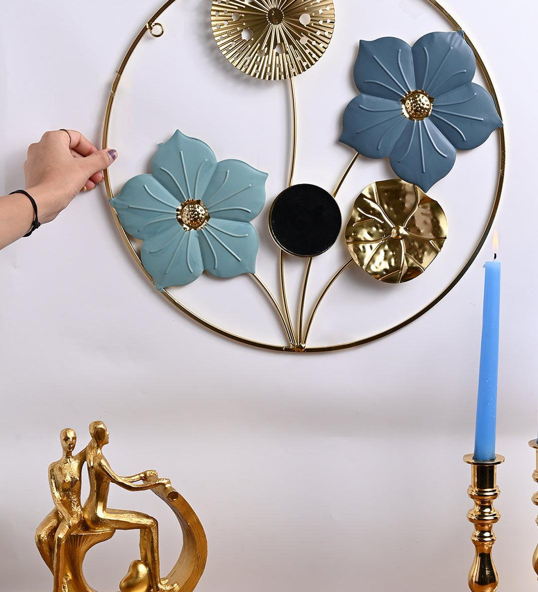 Radiant Sunflower - Round Wall Plaque - MARKET99