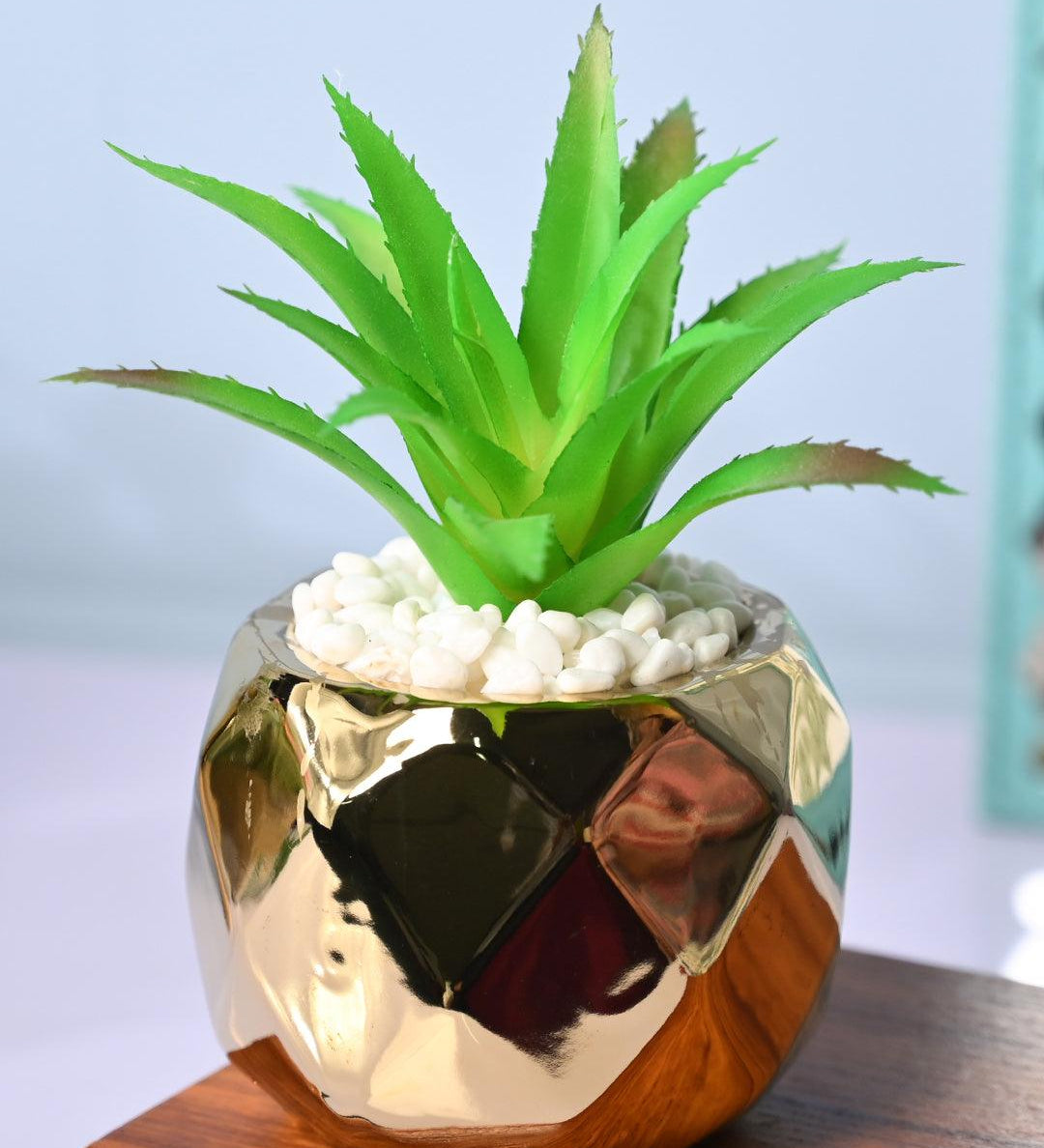 Chic & Stylish - Lattice Design Artificial Plant with Glossy Pot - MARKET99