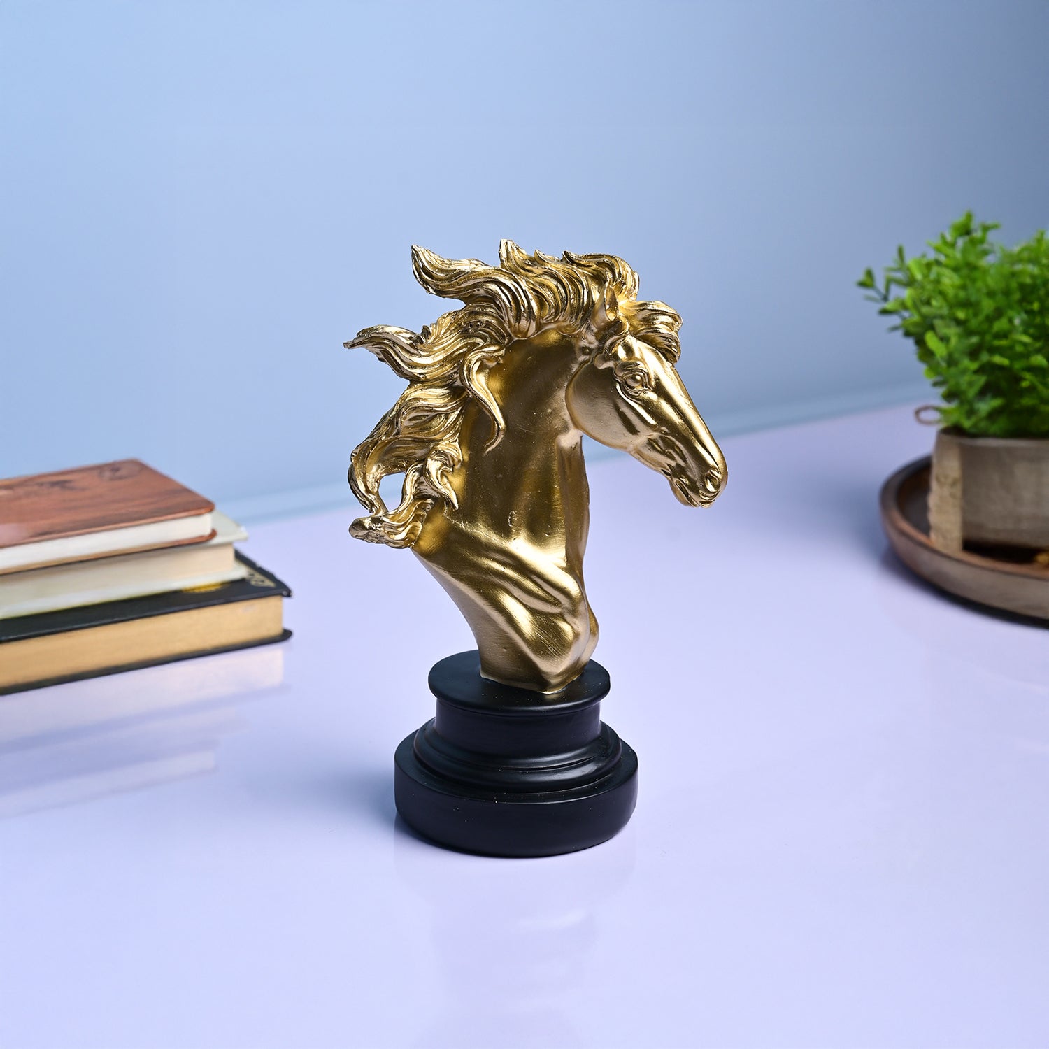 Majestic Horse Decor Object - Golden & Black Elegance