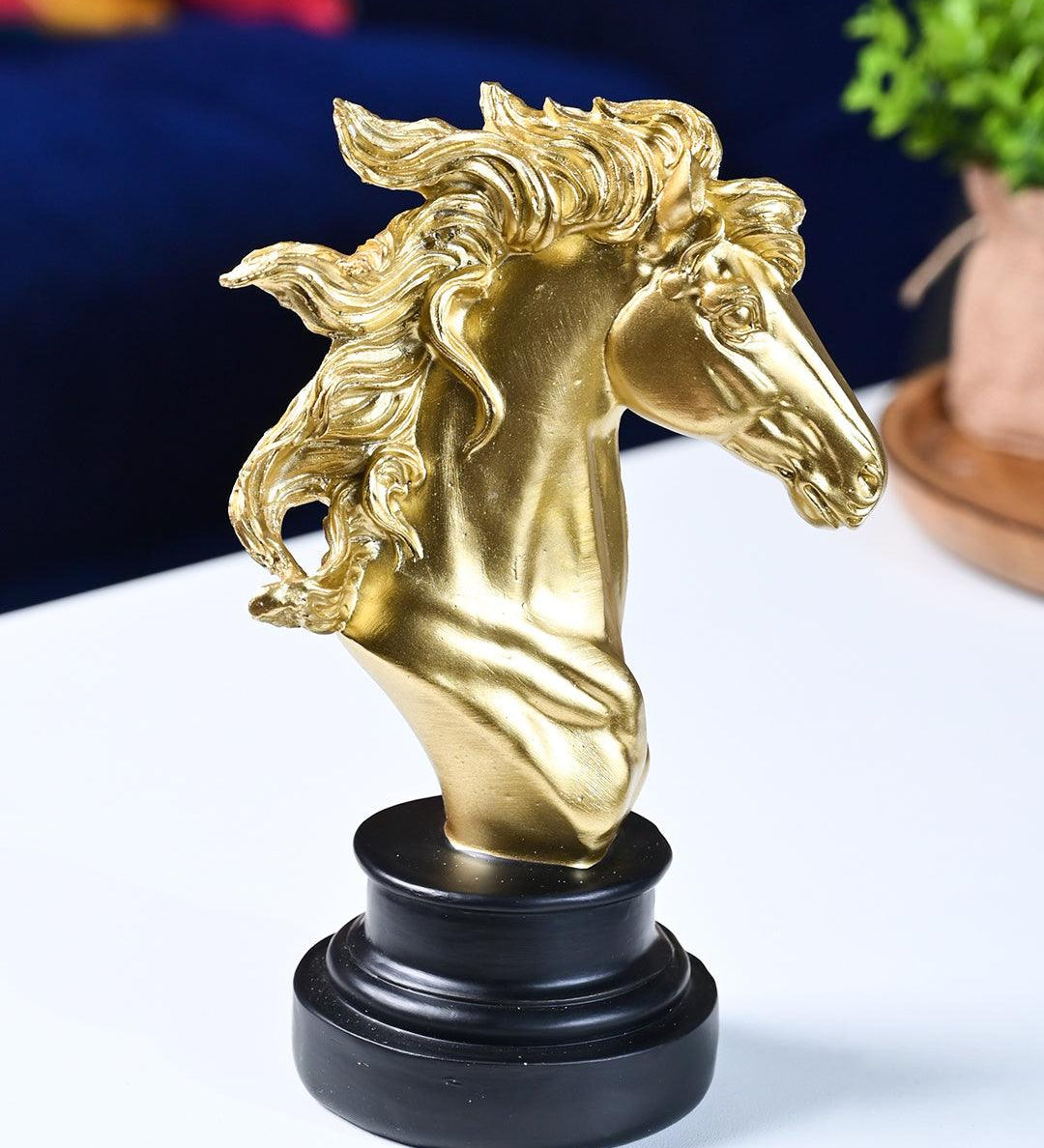 Majestic Horse Decor Object - Golden & Black Elegance - MARKET99