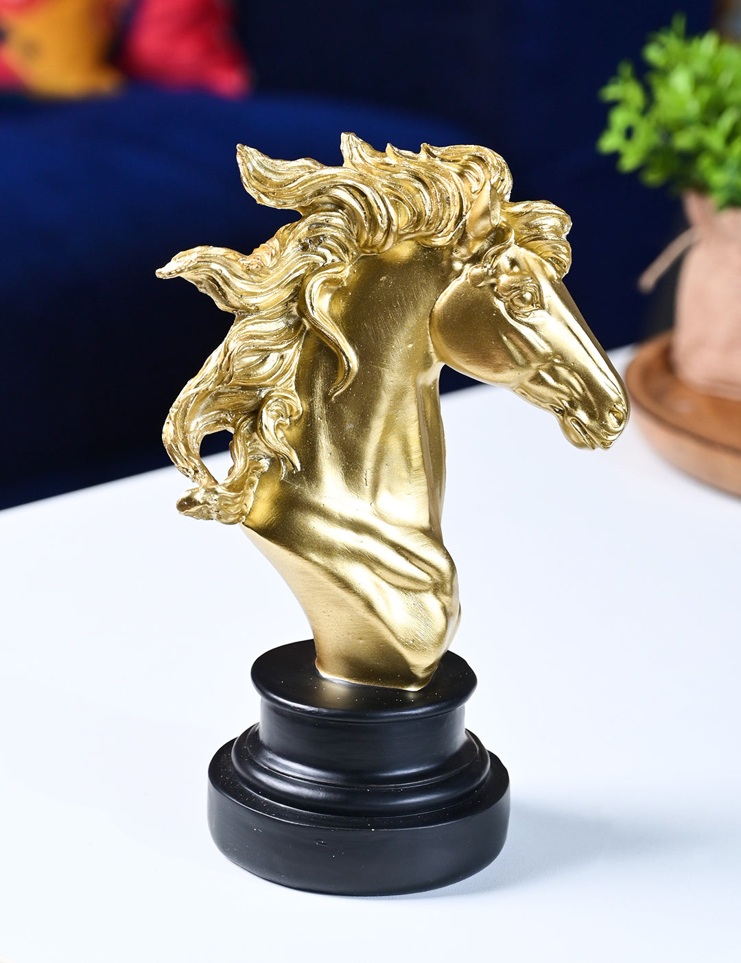 Majestic Horse Decor Object - Golden & Black Elegance - MARKET99