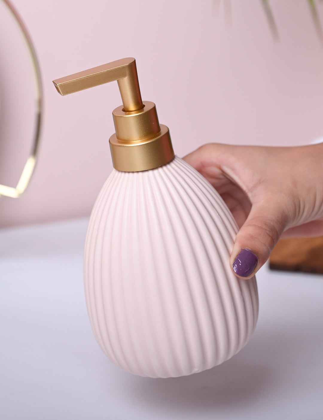 Pink Charm Soap Dispenser - Cylindrical Shape - MARKET99