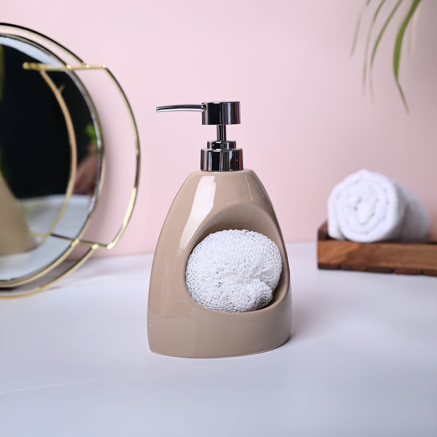 Rustic Brown Kitchen Dispenser With Scrubber - Cylindrical Shape