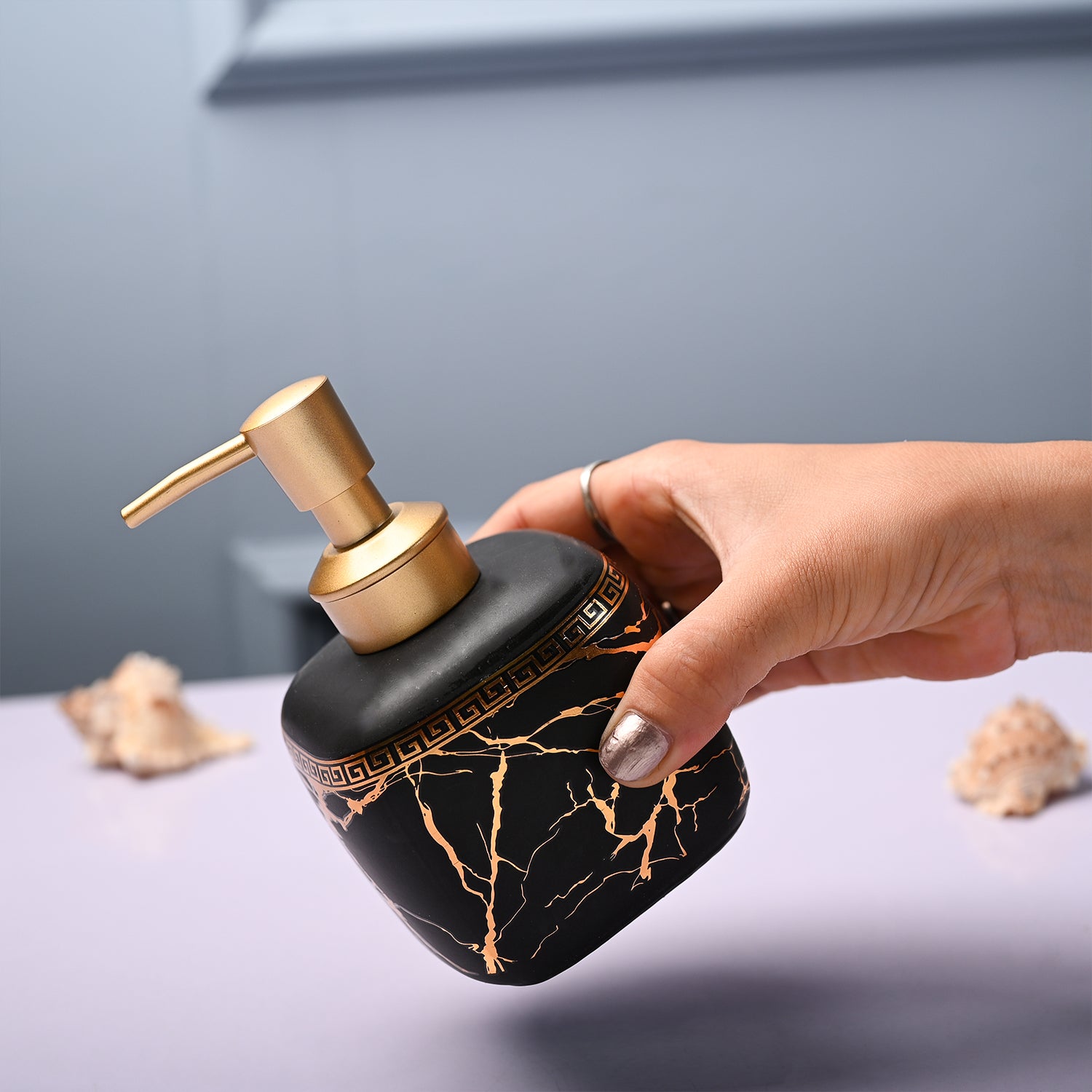 Ceramic Black Cylindrical Soap Dispenser - Static Glossy Finish