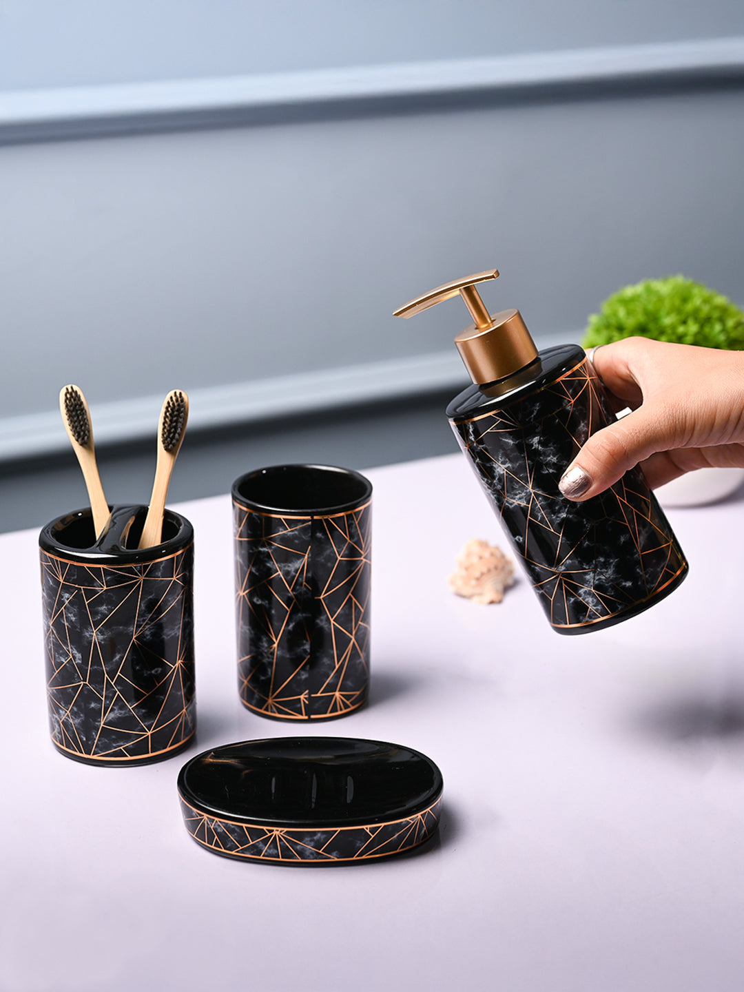 Ceramic Black Bathoom Set Of 4