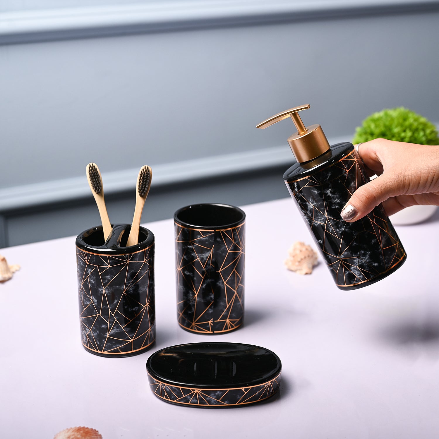 Ceramic Black Bathoom Set Of 4