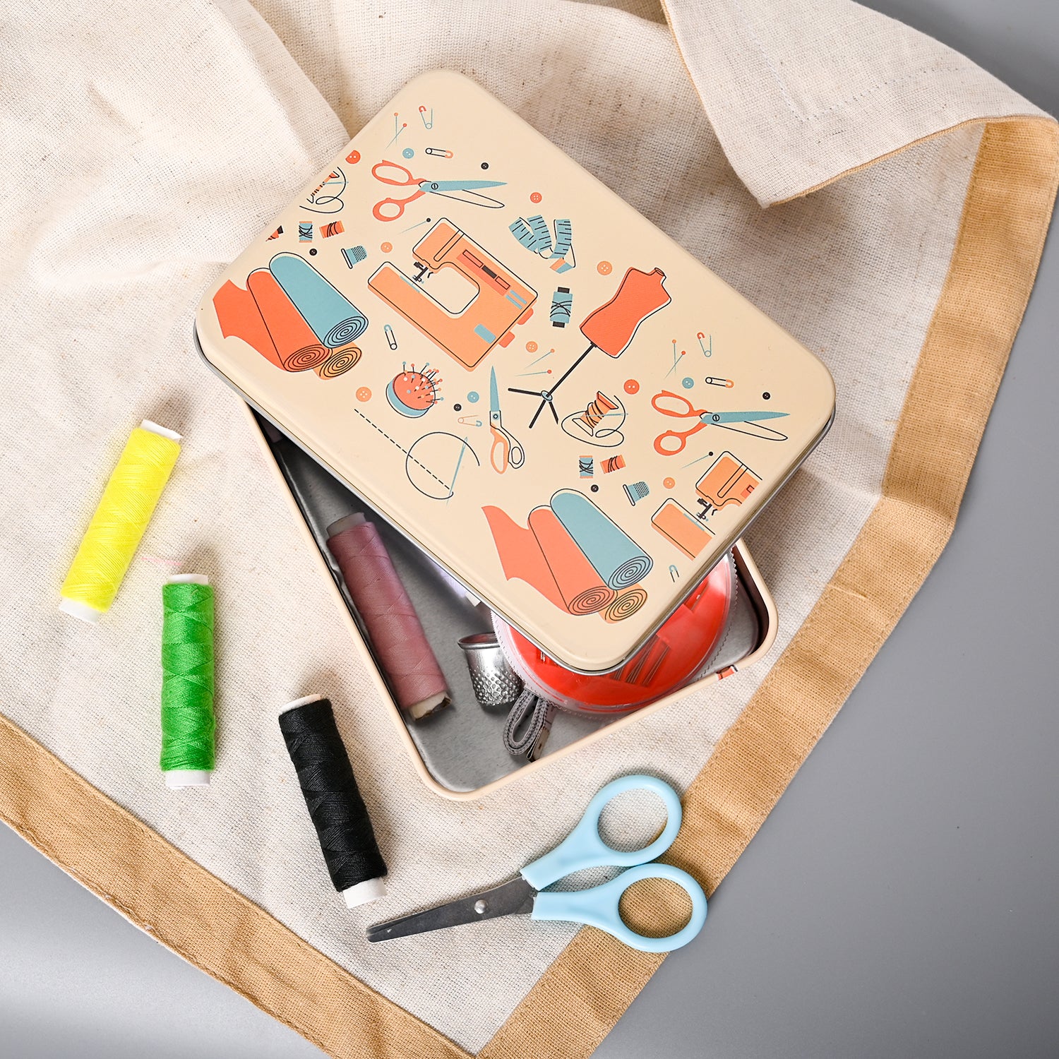 Market99 Sewing Set - Beige Tin Rectangular Glossy Finish