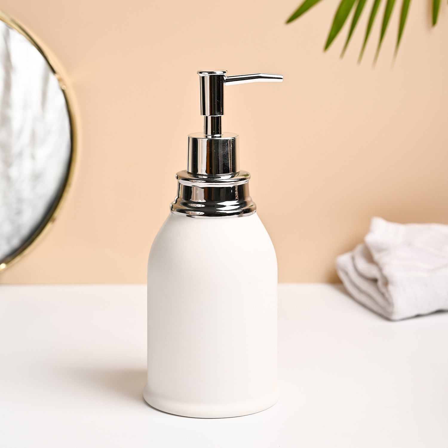 VON CASA White Ceramic Soap Dispenser - 480ml
