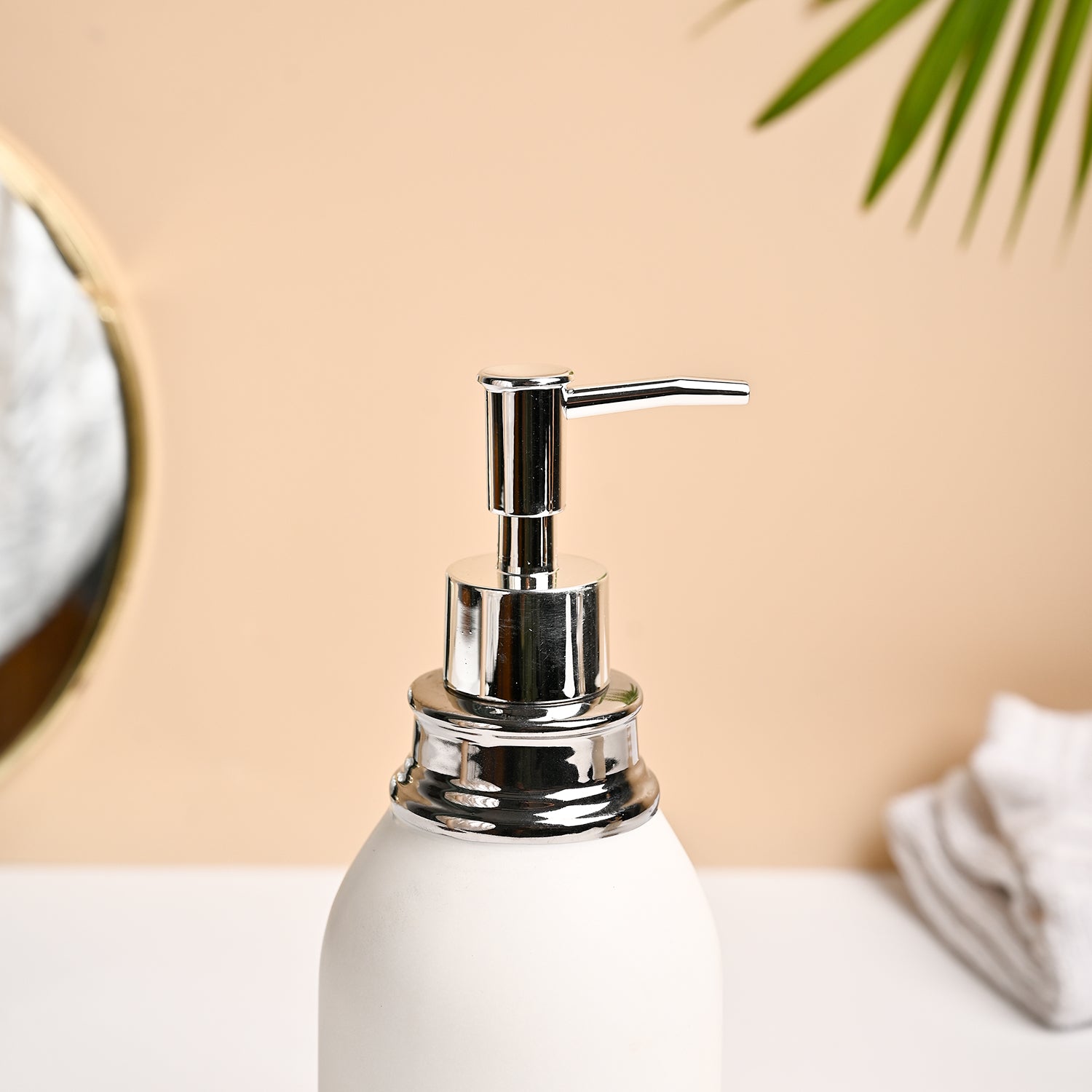 VON CASA White Ceramic Soap Dispenser - 480ml