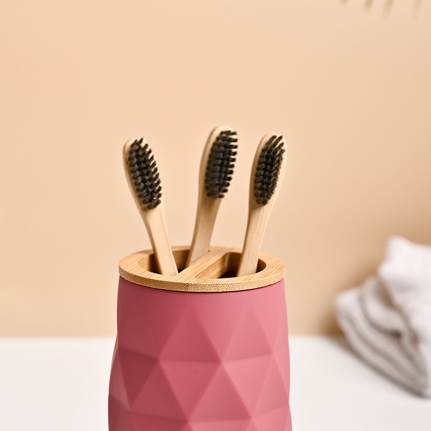 VON CASA Pink Toothbrush Holder