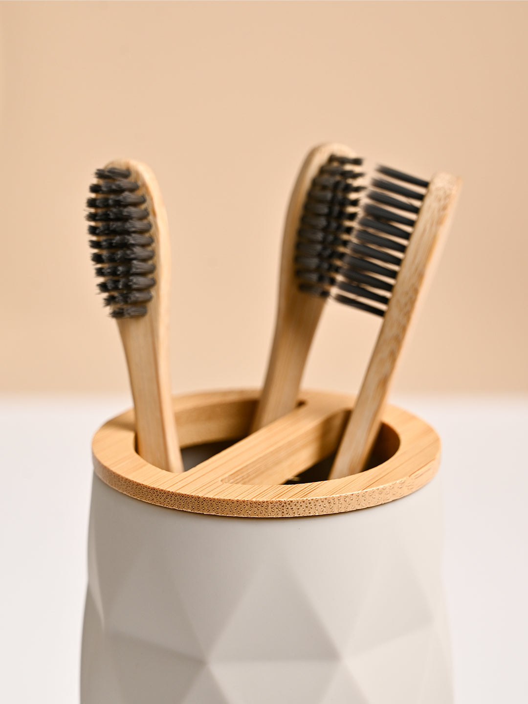 VON CASA Grey toothbrush Holder - MARKET99