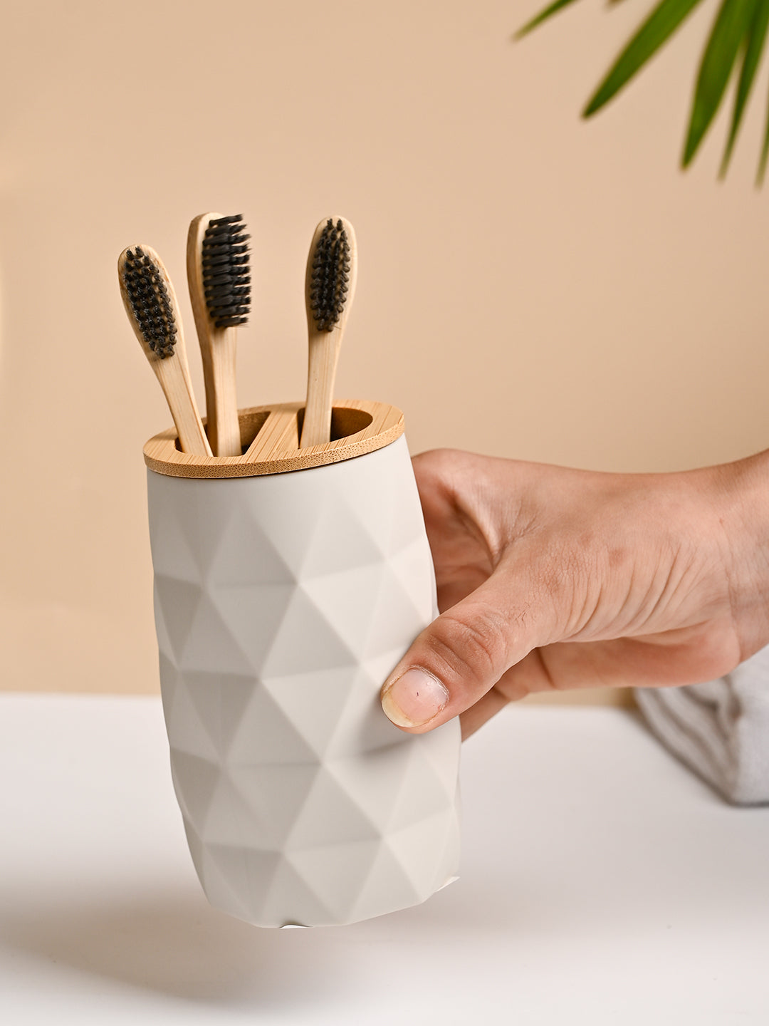 VON CASA Grey toothbrush Holder - MARKET99