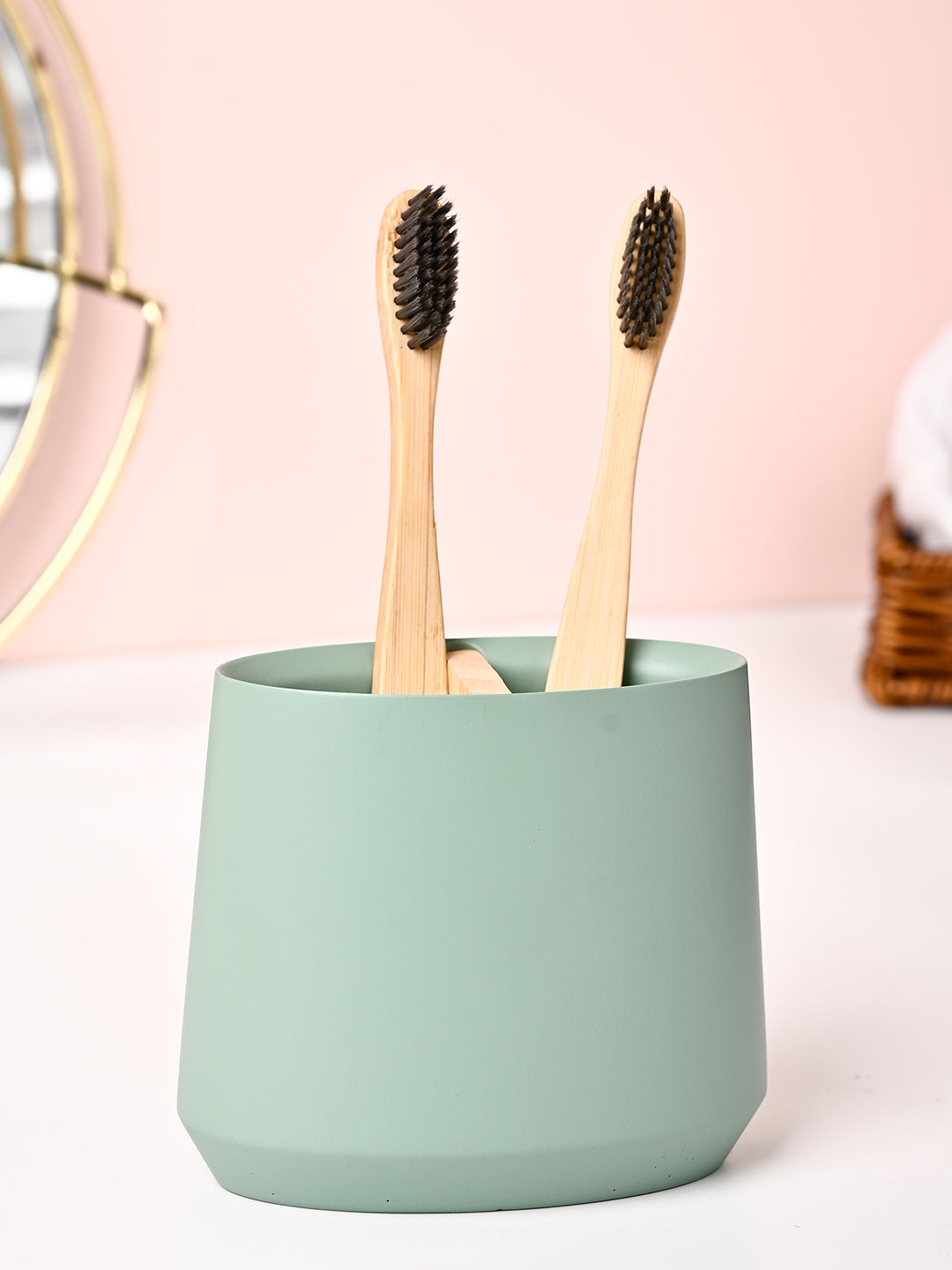 VON CASA Green Polyresin Toothbrush Holder - MARKET99