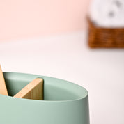 VON CASA Green Polyresin Toothbrush Holder