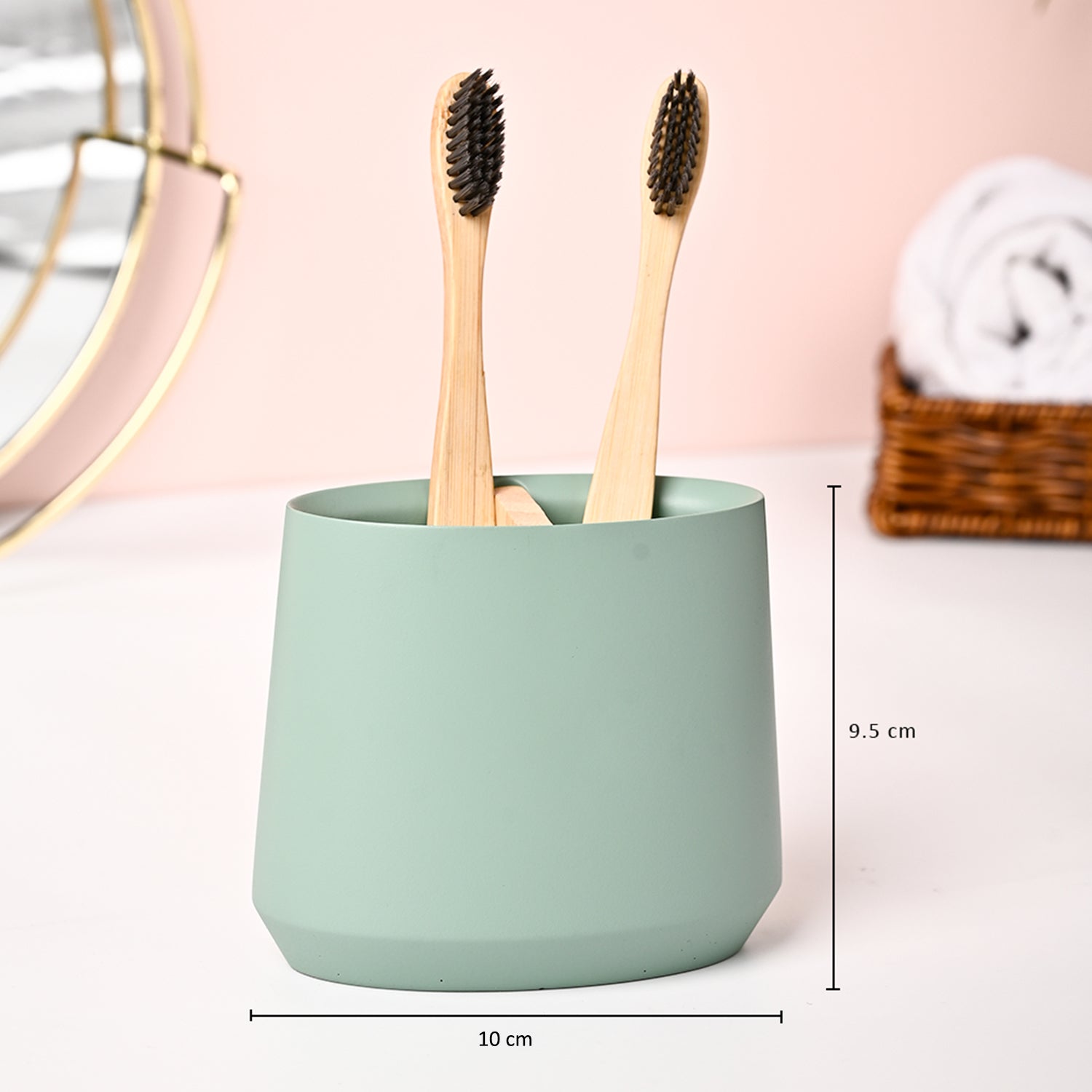 VON CASA Green Polyresin Toothbrush Holder