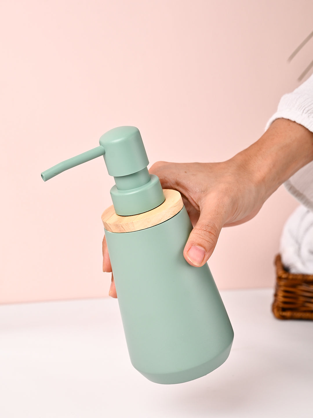 VON CASA Green Polyresin Soap Dispenser - 180ml - MARKET99