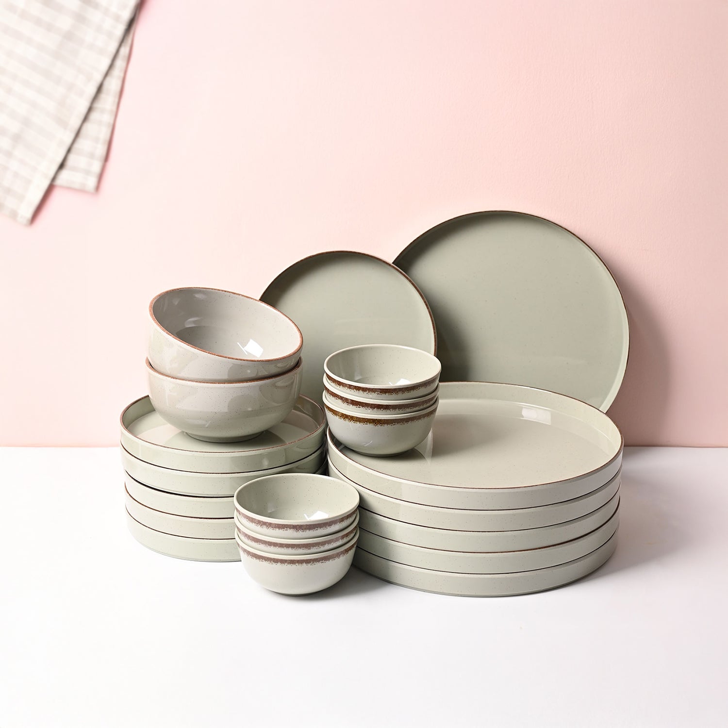 Market99  Rusty Green Plato Dinner Set - 20 Pcs