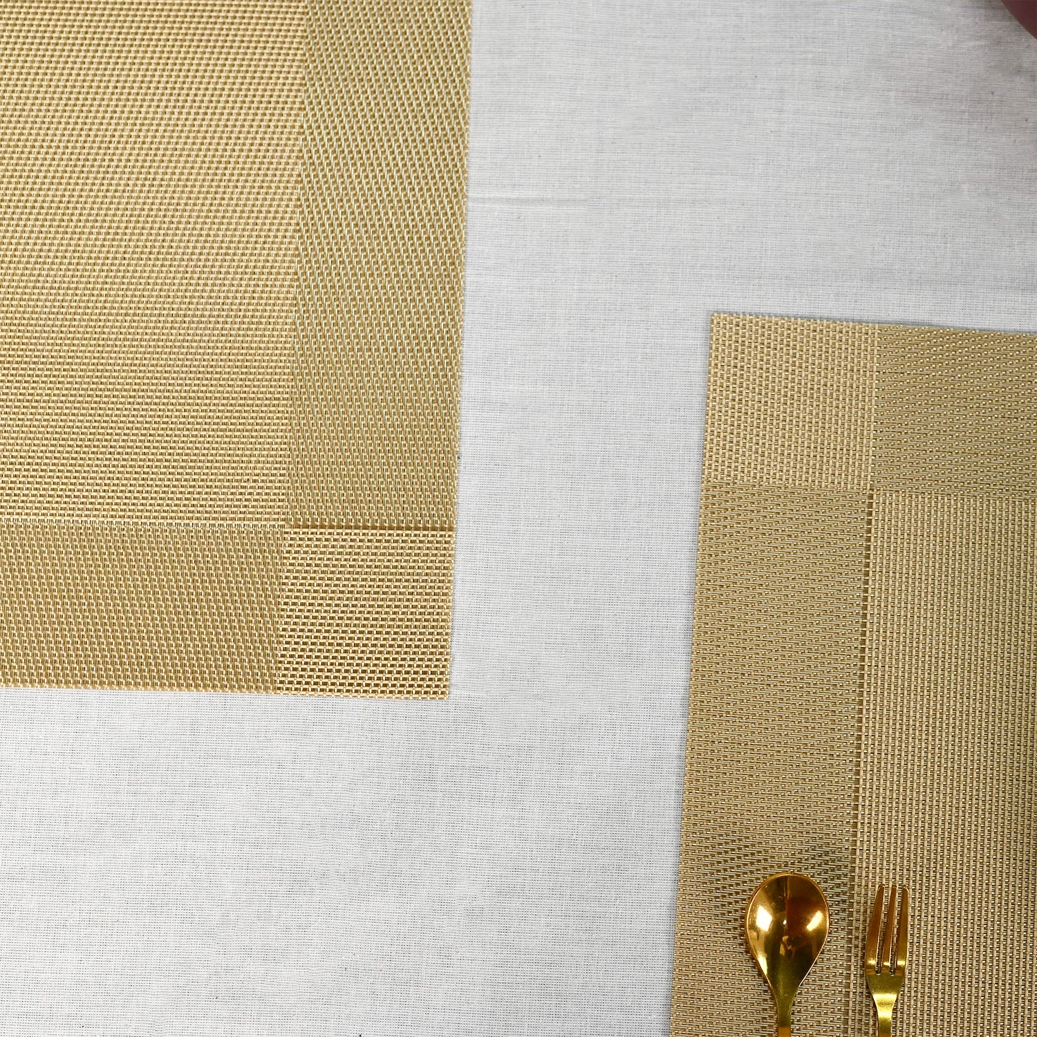 VON CASA Golden Placemat Set Of 6