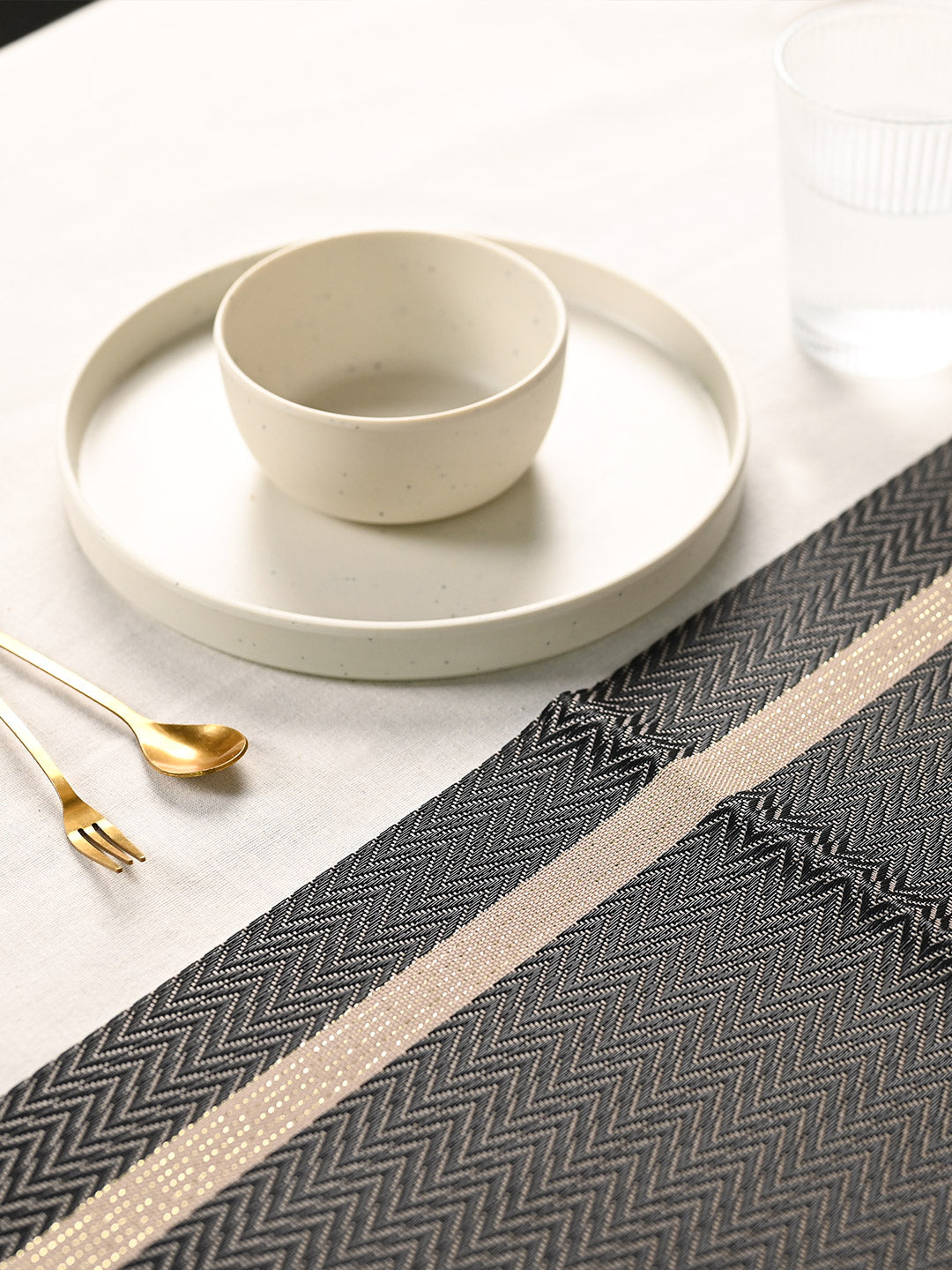 VON CASA Brown Table Runner