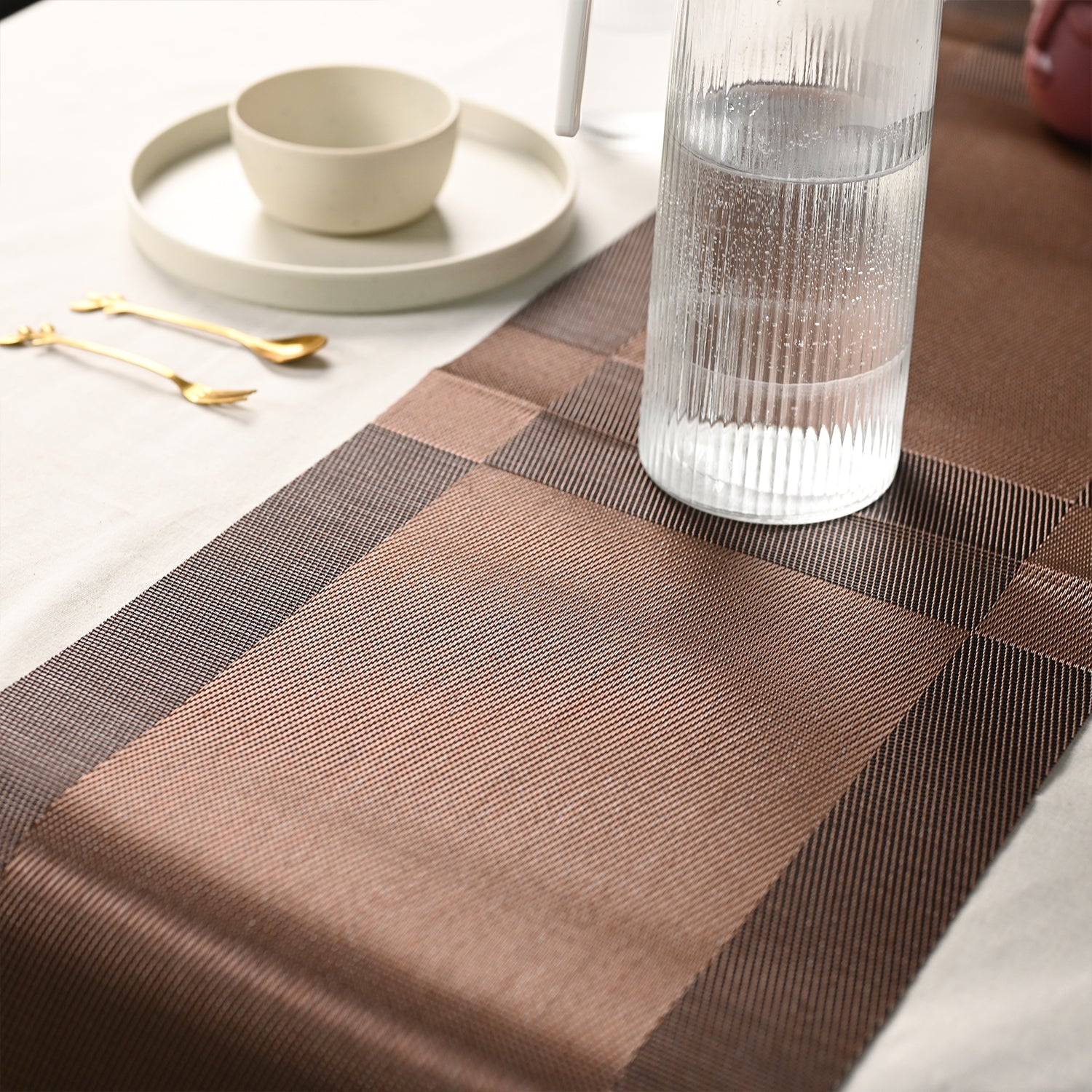 VON CASA Dark Brown Table Runner