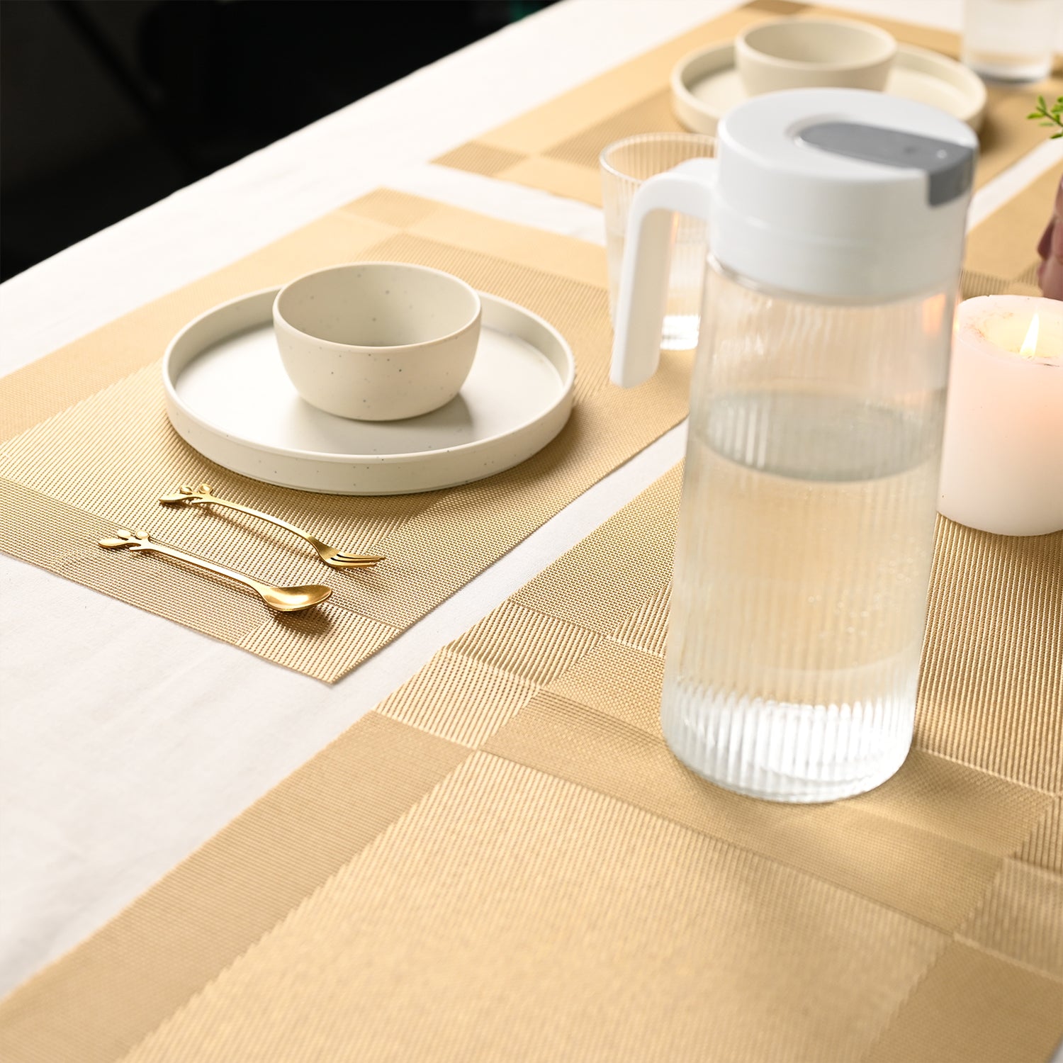 VON CASA Golden Table Runner with Placement Pack Of 7