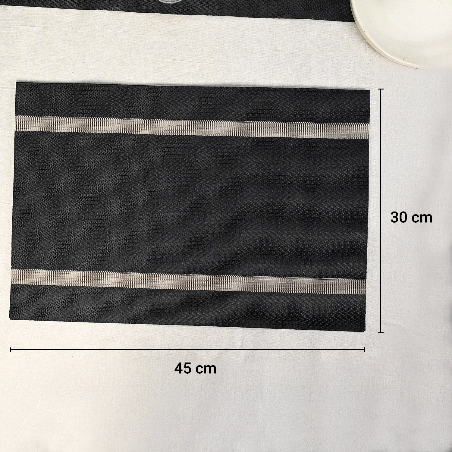 VON CASA Black Table Runner with Placement Pack Of 7