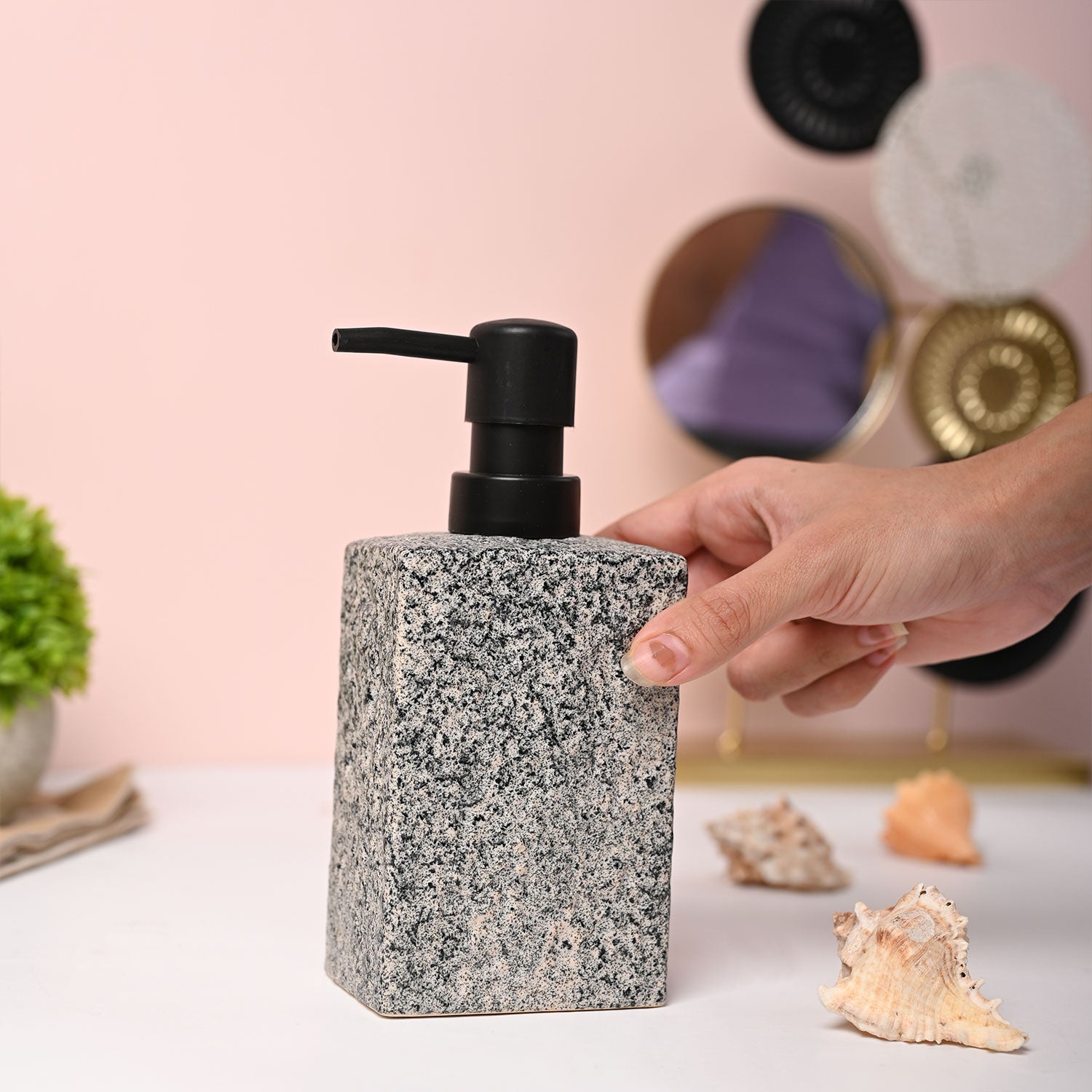 VON CASA Black Soap Dispenser - 350ml