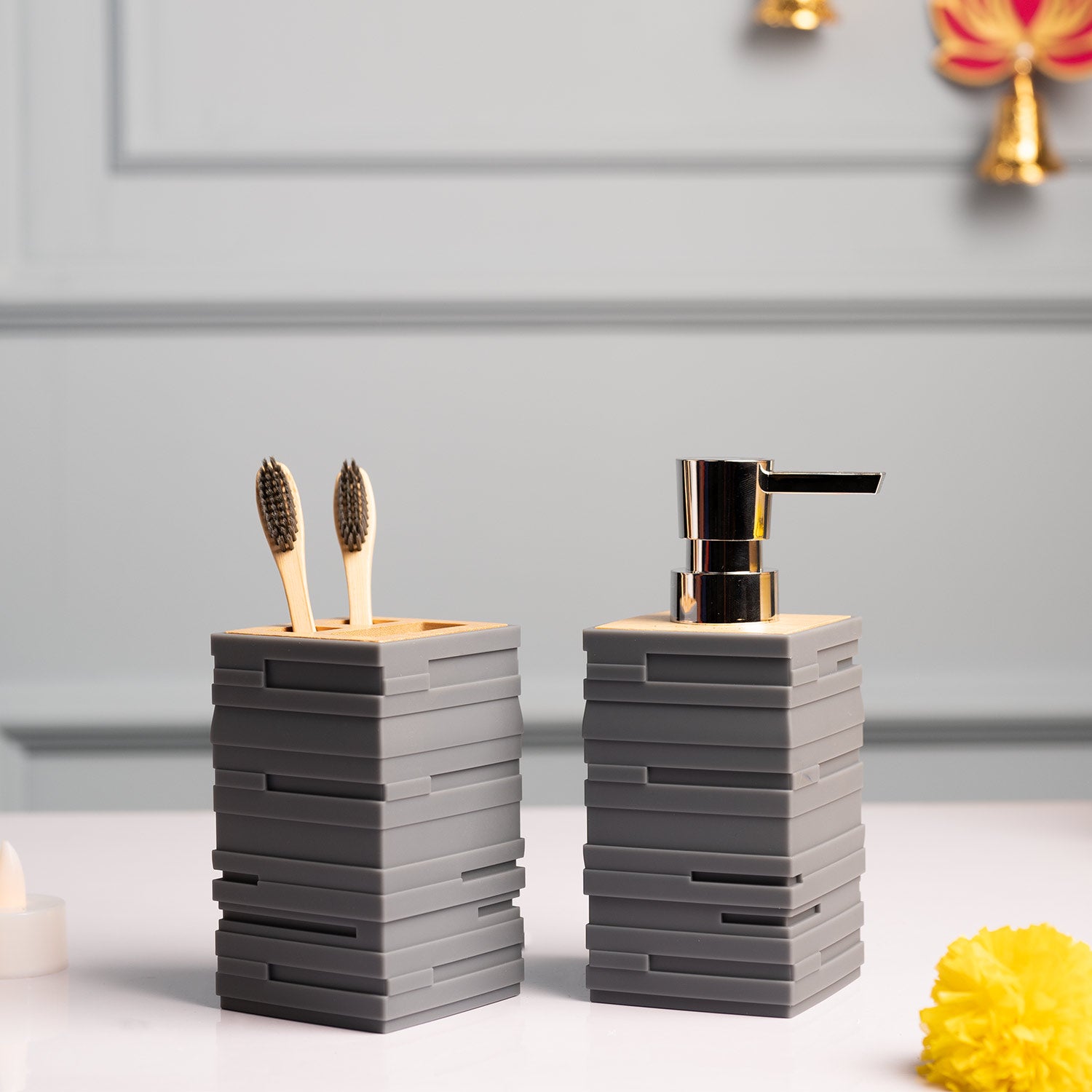 VON CASA Dark Grey Bathroom Set of 2