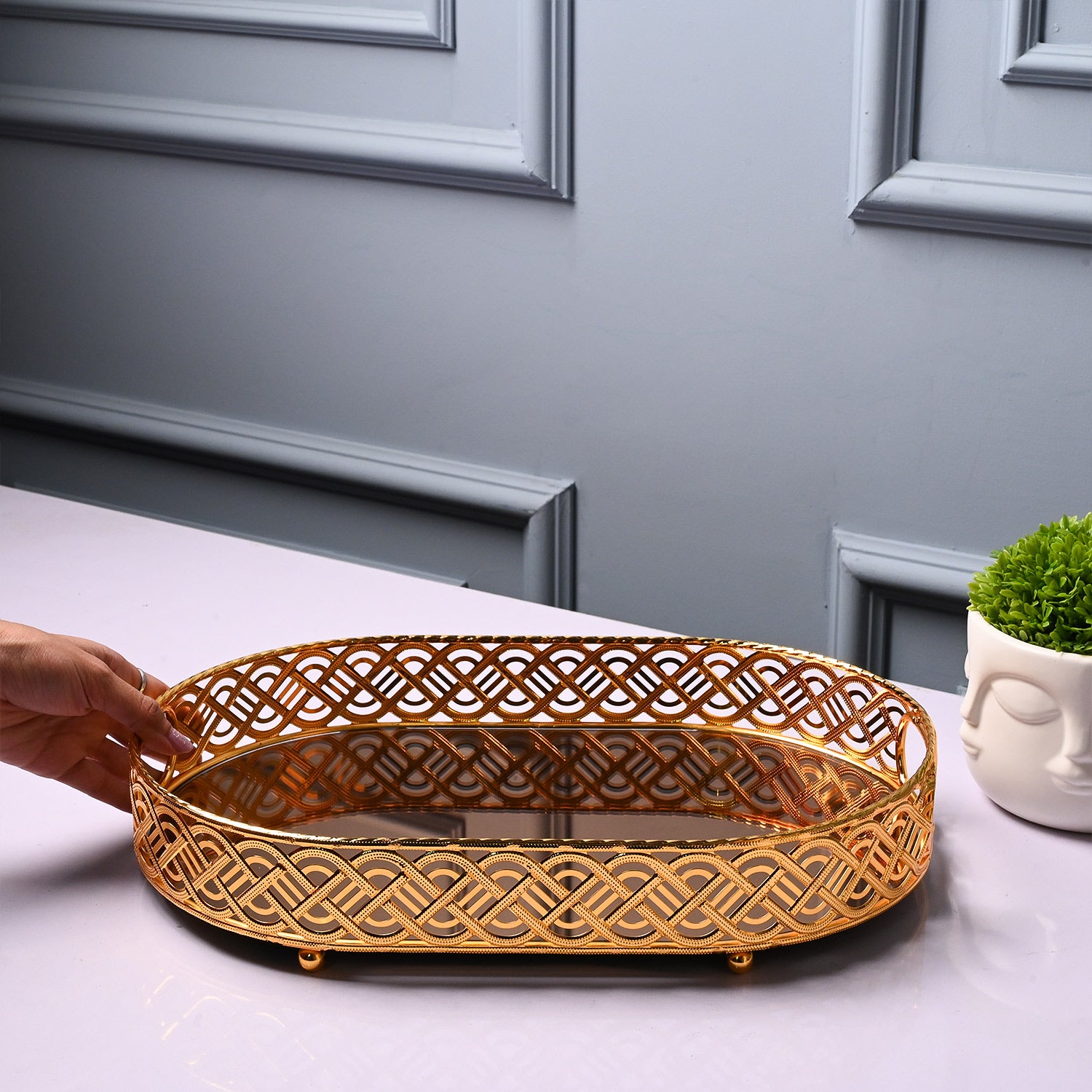 VON CASA Golden Medium Tray - Glossy Finish